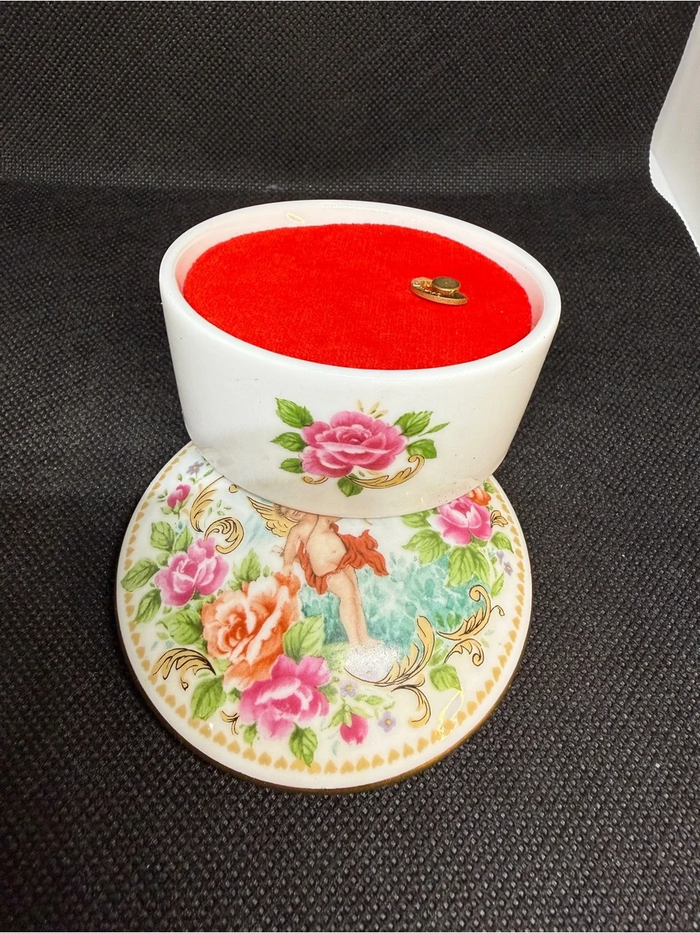Royal Yarmouth decorative porcelain